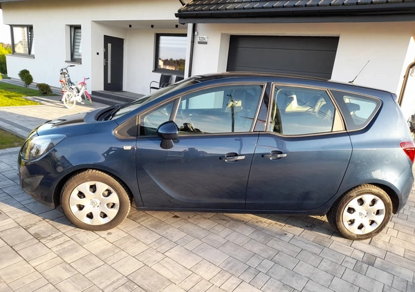 Opel Meriva cena 30900 przebieg: 59200, rok produkcji 2012 z Chmielnik małe 529